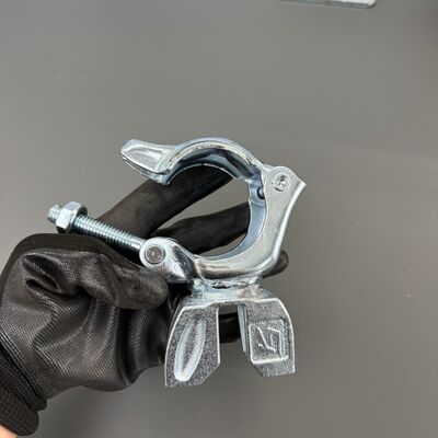 Pince d'échafaudage personnalisée en promotion, pince robuste pour projets de construction